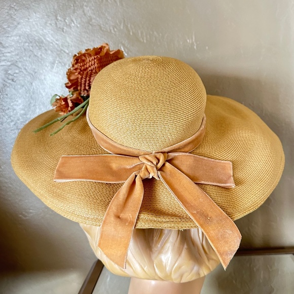 TIMELESS 1950\'S GOLD STRAW WIDE BRIM HAT + FABRIC FLOWERS + VELOUR BAND main image 10